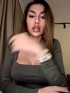 Try our girls live displays and explore the company of endless strippers, with beautiful physiques, vibrating toys and more.