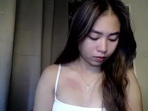 candycrushyyy from StripChat is Freechat
