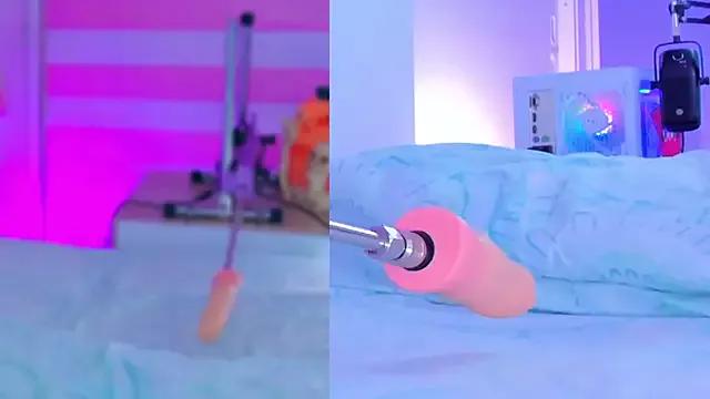 Try our girls live displays and explore the company of endless strippers, with beautiful physiques, vibrating toys and more.