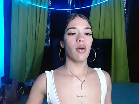 canelasexy_1 — Freechat on StripChat