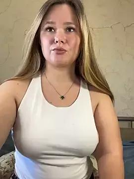 Caramelle_Sugar from StripChat is Freechat
