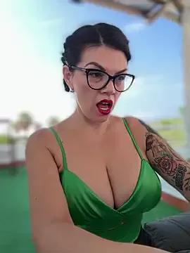 Try our girls live displays and explore the company of endless strippers, with beautiful physiques, vibrating toys and more.