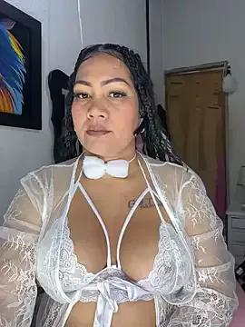 carlamadi from StripChat is Freechat