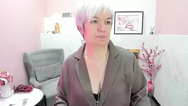CarmenSoft from StripChat is Freechat