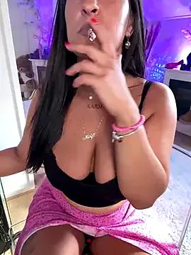 Try our girls live displays and explore the company of endless strippers, with beautiful physiques, vibrating toys and more.