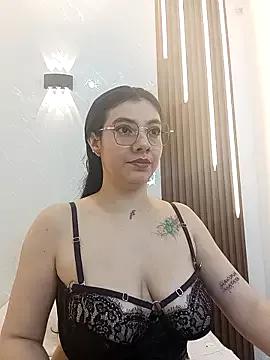 Try our girls live displays and explore the company of endless strippers, with beautiful physiques, vibrating toys and more.