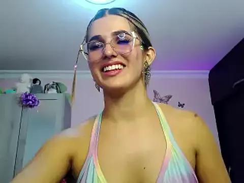 caroline_jonson from StripChat is Freechat