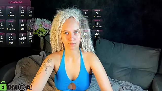 Casey_Sweeet from StripChat is Freechat