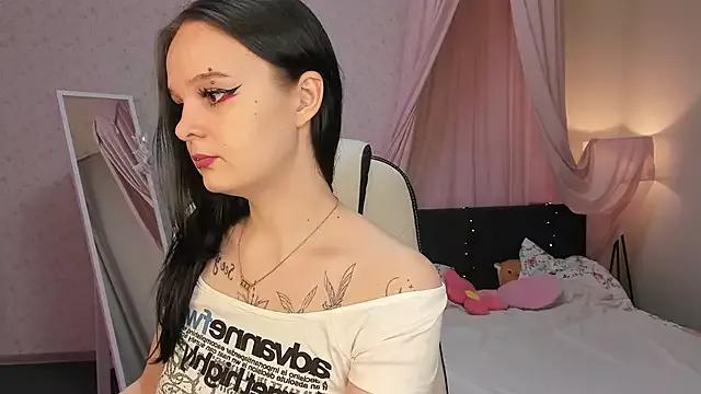 Try our girls live displays and explore the company of endless strippers, with beautiful physiques, vibrating toys and more.