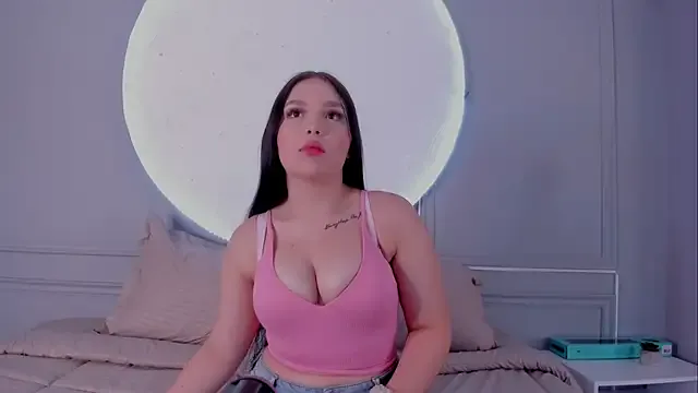 CatalinaLopez_ — oil all over my body+dance sexy