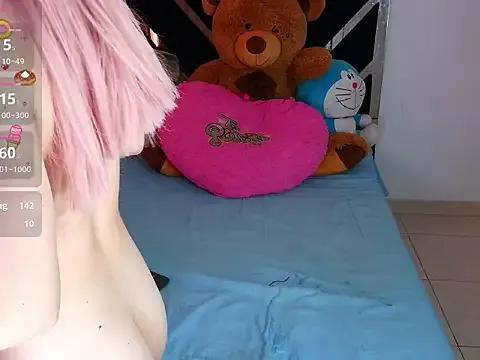 Try our girls live displays and explore the company of endless strippers, with beautiful physiques, vibrating toys and more.