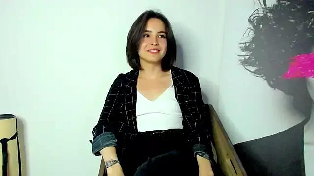 CeceliaMillers from StripChat is Freechat