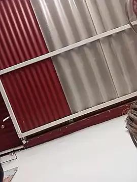 Try our girls live displays and explore the company of endless strippers, with beautiful physiques, vibrating toys and more.