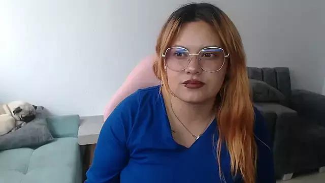 Try our girls live displays and explore the company of endless strippers, with beautiful physiques, vibrating toys and more.