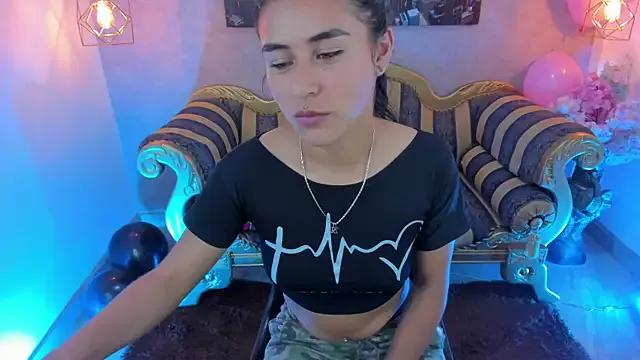 Try our girls live displays and explore the company of endless strippers, with beautiful physiques, vibrating toys and more.