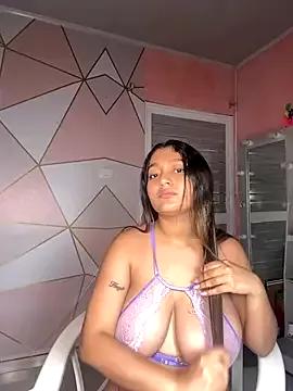 Try our girls live displays and explore the company of endless strippers, with beautiful physiques, vibrating toys and more.