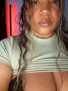 Try our girls live displays and explore the company of endless strippers, with beautiful physiques, vibrating toys and more.