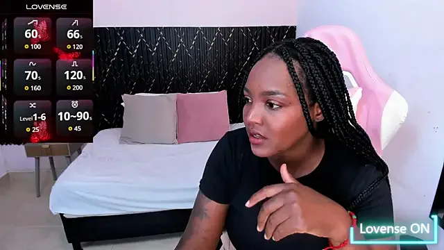 Avatar of chanel_brunette