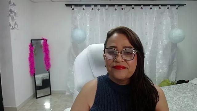Chanel_Doll_ from StripChat