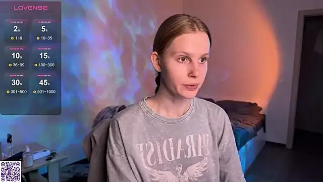 Chanel_Gill from StripChat is Freechat