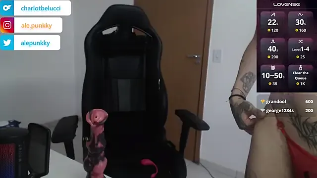 Avatar of charlotbelucci_