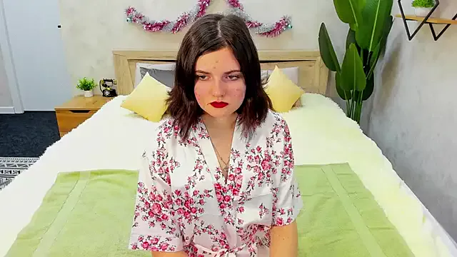 Avatar of CharlotteMitchell