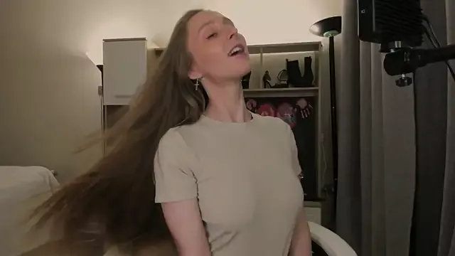 Avatar of CharlotteWells