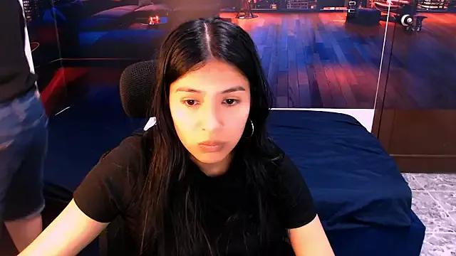 Try our girls live displays and explore the company of endless strippers, with beautiful physiques, vibrating toys and more.