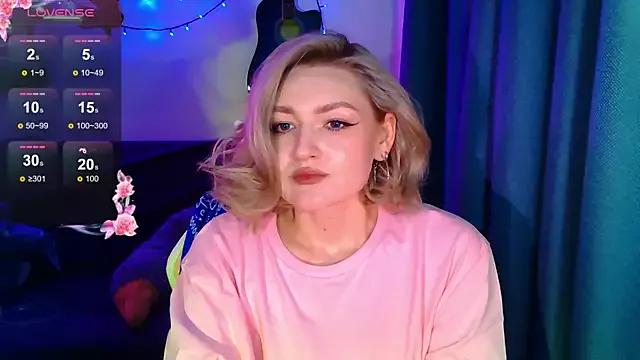 Charming_Nicolette from StripChat is Freechat