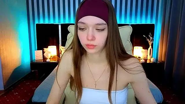 Try our girls live displays and explore the company of endless strippers, with beautiful physiques, vibrating toys and more.