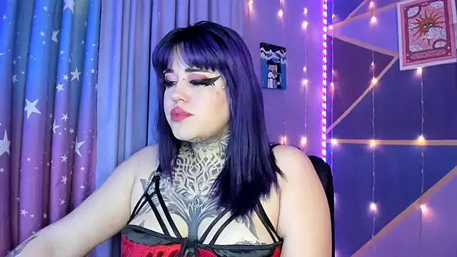 Try our girls live displays and explore the company of endless strippers, with beautiful physiques, vibrating toys and more.