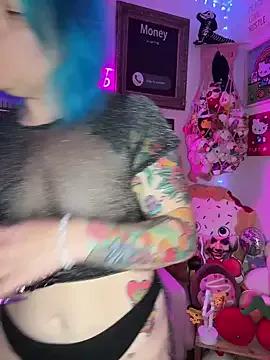 Try our girls live displays and explore the company of endless strippers, with beautiful physiques, vibrating toys and more.