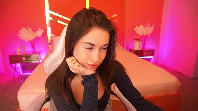Try our girls live displays and explore the company of endless strippers, with beautiful physiques, vibrating toys and more.