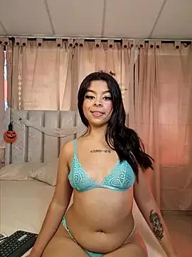 Try our girls live displays and explore the company of endless strippers, with beautiful physiques, vibrating toys and more.