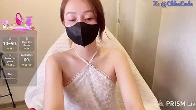 Try our girls live displays and explore the company of endless strippers, with beautiful physiques, vibrating toys and more.