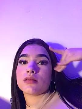Chloe_Fox1905 from StripChat is Freechat