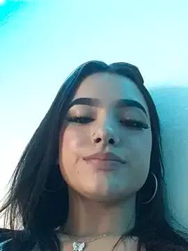 Chloe_Fox1905 from StripChat is Freechat