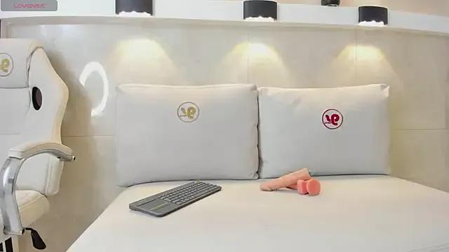 chloe_murray from StripChat is Freechat