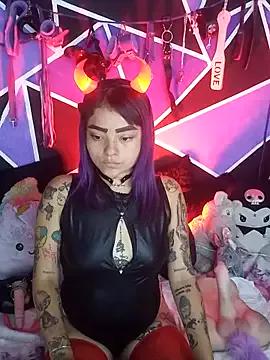 Try our girls live displays and explore the company of endless strippers, with beautiful physiques, vibrating toys and more.