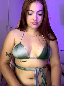 Try our girls live displays and explore the company of endless strippers, with beautiful physiques, vibrating toys and more.