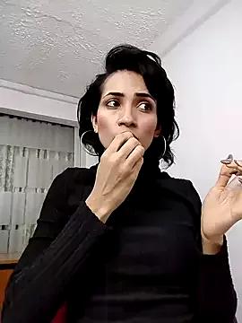 chloehanna from StripChat is Freechat