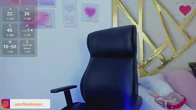 Try our girls live displays and explore the company of endless strippers, with beautiful physiques, vibrating toys and more.