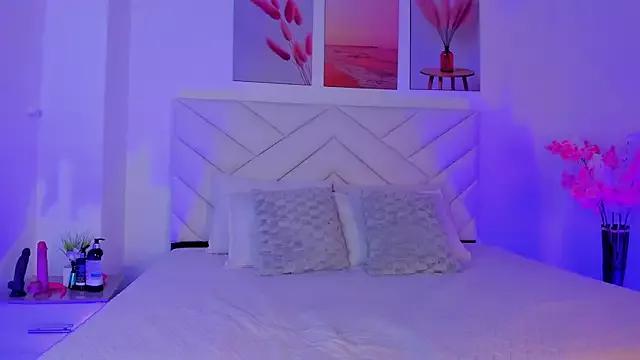 chloemonroe_ from StripChat is Freechat