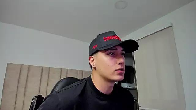 CHRIS_MORGAN1 from StripChat is Freechat