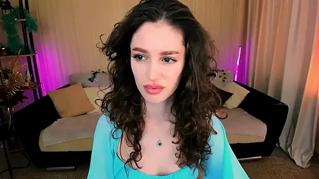 Avatar of ChristinaConteeree