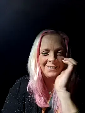 chubby_british_blonde_uk — strip naked for 5mins