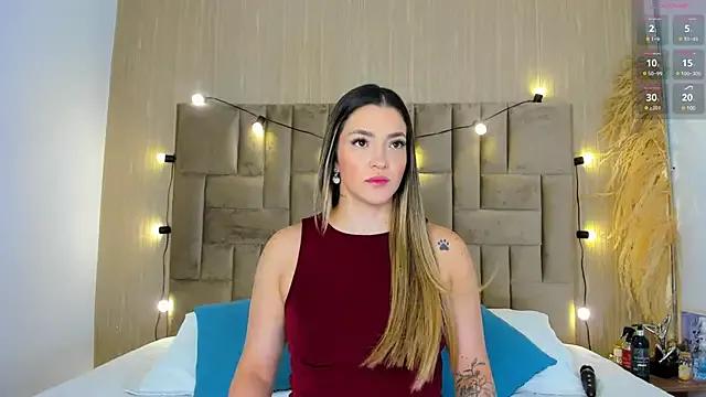 Try our girls live displays and explore the company of endless strippers, with beautiful physiques, vibrating toys and more.