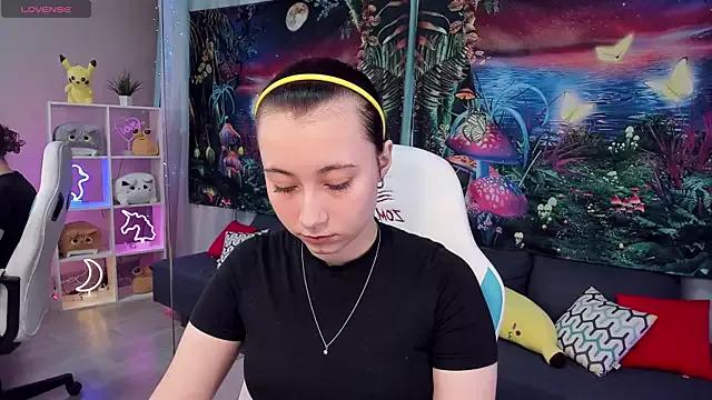 ClaraParks from StripChat is Freechat