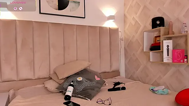 Avatar of Clhoe_Johnson