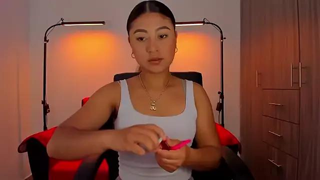 Try our girls live displays and explore the company of endless strippers, with beautiful physiques, vibrating toys and more.